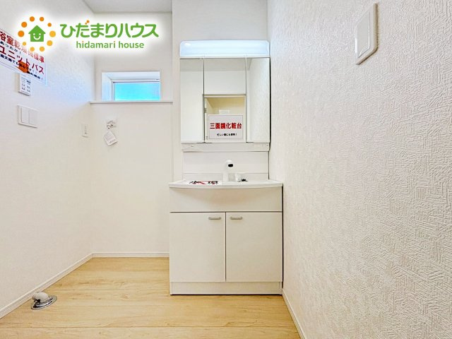 シンプルで使い勝手の良い独立洗面台！