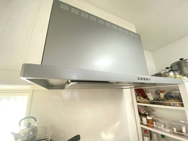 レンジフードの取り外しも簡単なのでで掃除もラクラク