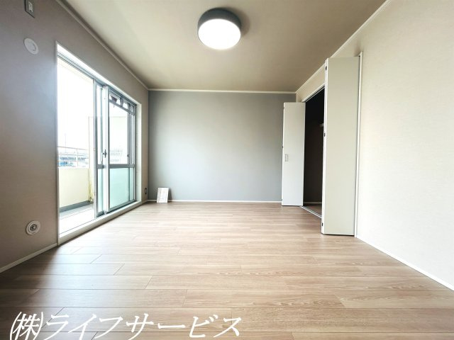 洋室7.5帖／クローゼットあり！