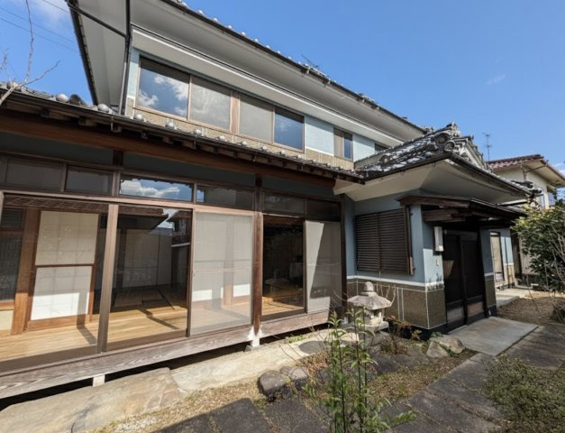 外観：334000230296