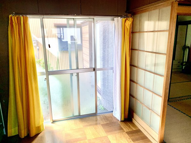 明るいダイニングです