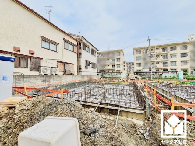 繰り返す地震に配慮された制震装置「SAFE365」を搭載。高層ビルの制震装置にも使われている粘弾性素材を使用しており、住宅の耐震性能を維持しながら居住性を高めます。