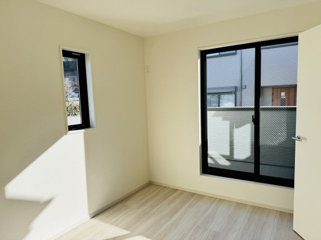 ～2階6.0帖の洋室です～