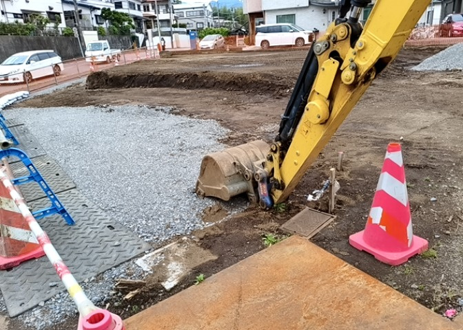 家を建てる前提で土地を探している場合、地盤の丈夫さは譲れない条件の一つです。地盤が脆弱だと追加工事が必要となります。また、過去に地盤沈下や液状化現象を起こした土地は、できるだけ避けた方がいいでしょう。