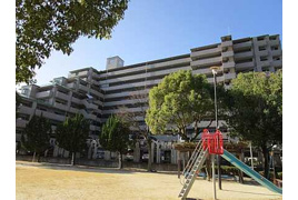 パークヒルズ中須公園の外観