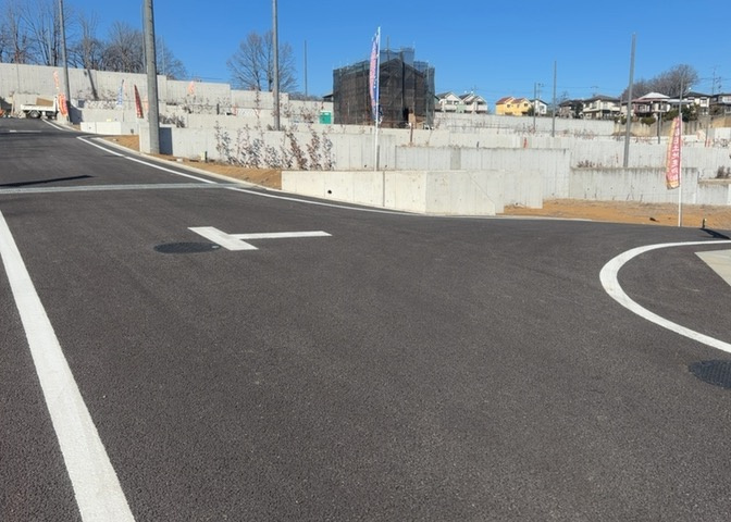 最寄り駅が近いなどの交通アクセスが良い土地だと暮らしやすいですよね。通勤・通学の観点から土地を選ぶことも大切です！自身や家族のライフワークからあったの物件を探しましょう！当社営業がお力になります！