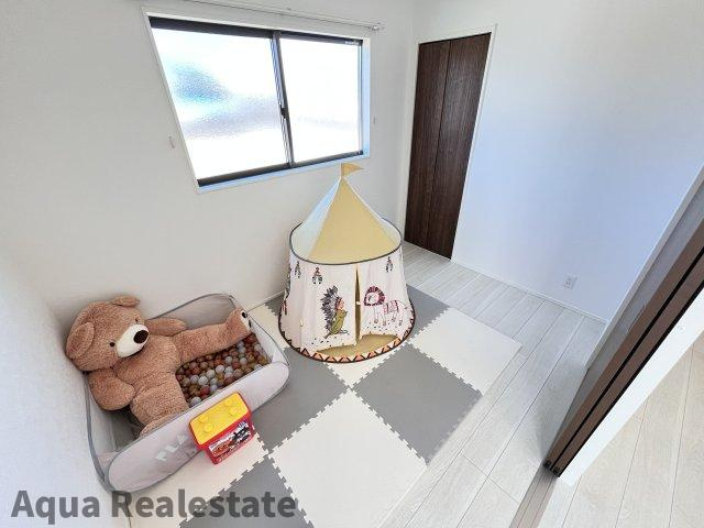 子供部屋にもちょうどいい大きさのお部屋です。