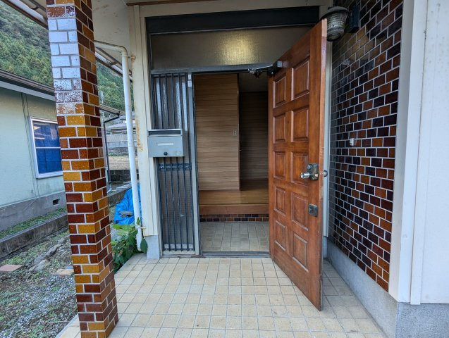 愛鷹山が近くにあります。天気がいい日にはハイキングが楽しめます。季節を感じながら生活出来ますね。