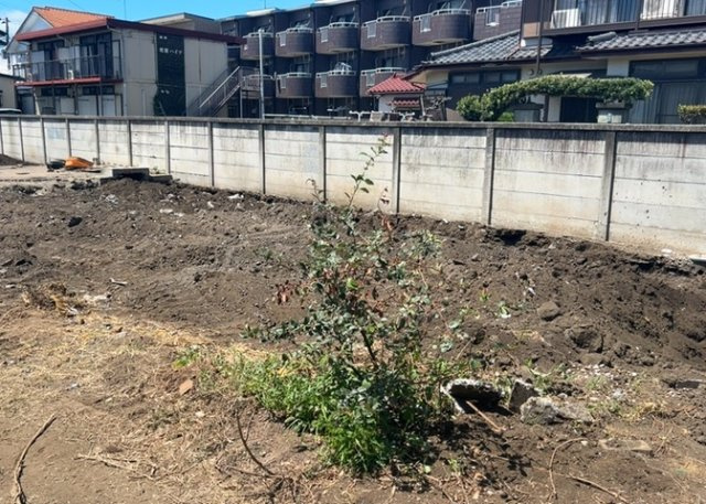 隣家の土地はどうなっているのか、生活利便施設が近くにあるのか、学校まで近いかなど、お客様のライフスタイルにあわせたイメージが重要です。また、近くにあると困る施設が近くにないかも確認するといいでしょう。