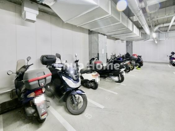 【バイク置場】最新の空き状況や費用などの詳細は担当スタッフまでお問い合わせください。