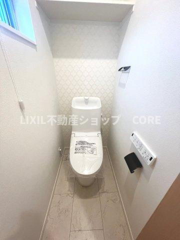 トイレスペースが1・2階にございますので、朝の混雑時に家族が分散して使用できます。