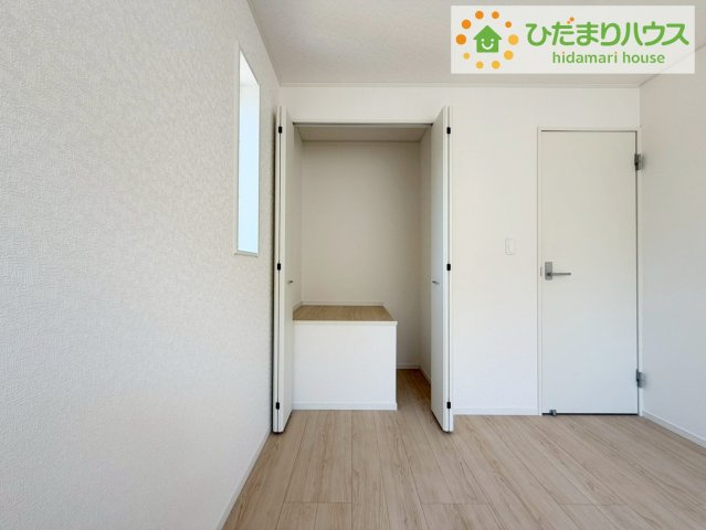 洋室B　収納