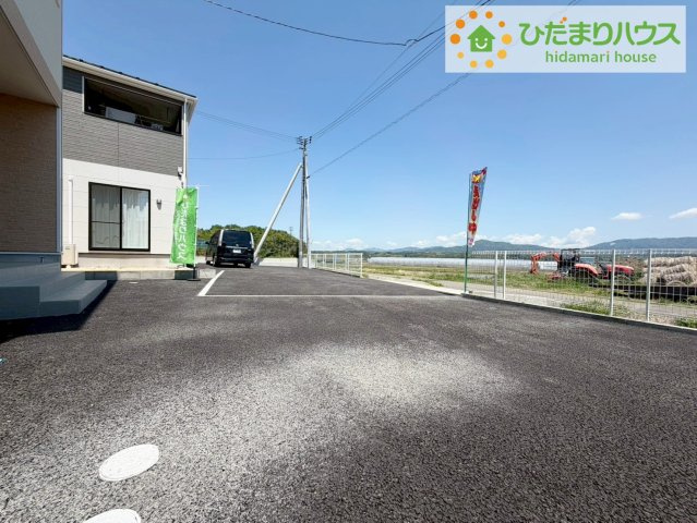 マイホームなら駐車場代がかかりません。しかも、自宅の駐車場で洗車ができます！今までコイン洗車に行っていた手間も省けて、節約にもつながります(^^♪