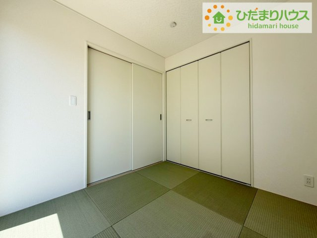 小さなお子さまのいる方におすすめ！リビング横の和室でお子様が遊んでる様子も確認できます(^^)/