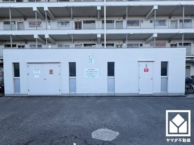 ペット飼育不可のマンションですが、小鳥や観賞魚等は可能です。