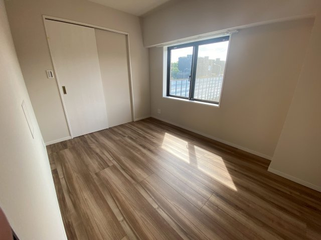 2つ目の洋室は隠ぺい配管によりエアコン設置も可能です。