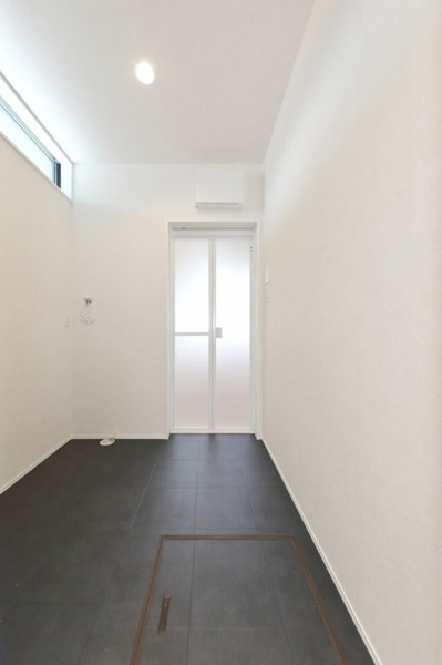 【穴生一丁目（2期）の洗面】