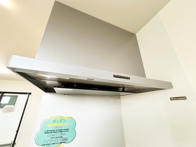 油汚れもガードするレンジフードです