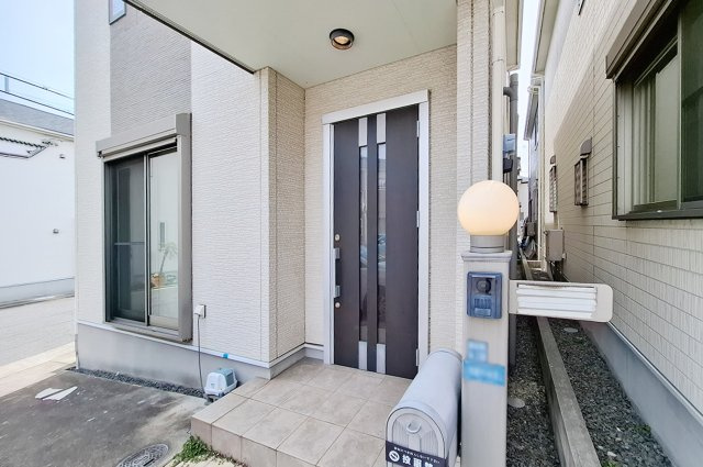 玄関ポーチ