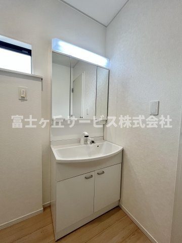 独立洗面台です