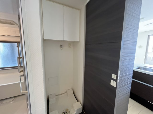 収納完備の脱衣所
