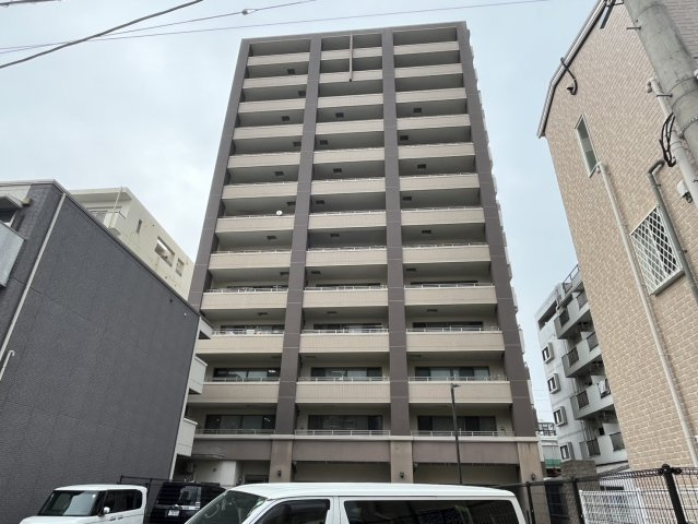 南側は、駐車場になり日当たり良好