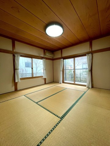 1階和室8帖です♪日当たり良好です♪