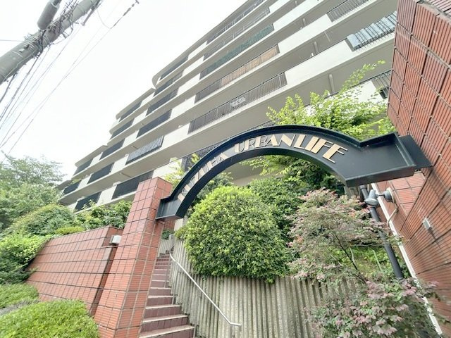外観：327002657169