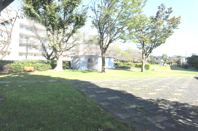 敷地内公園です