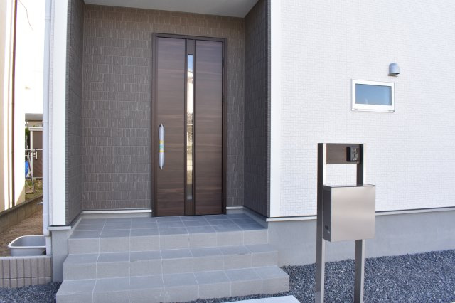 同施工◆現地写真です◆　一緒に理想の住まいを見つけましょう！（＾＾）　お住まいの相談だけでなく、地域の事についても是非お気軽に尋ねてください！　お問い合わせは不動産プラスまで☆　　