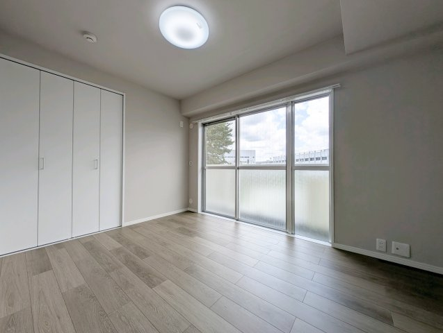 【smart　room】　◆機能性を備えた空間◆シンプルな形状で家具配置がしやすく、生活スタイルに合わせた使い方が可能。日常に取り入れやすい洋室です。