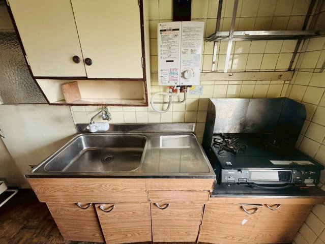 キッチンです　CG加工にて小物等を消去しております