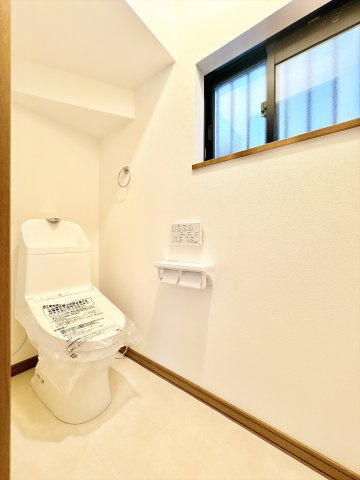 温水洗浄便座付きで、快適にご利用いただけます。