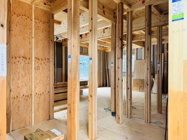 ～現在建築中、詳細は当社までお気軽にお問合せ下さい～