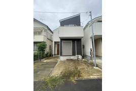 三鷹市大沢の中古戸建ての外観