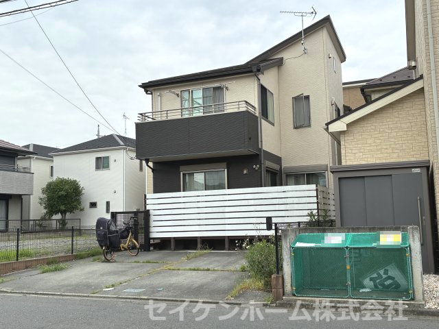 4LDK+小屋裏収納付きです