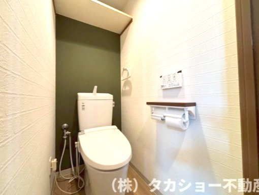 清潔感のあるトイレです