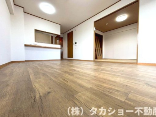 家族が集まるリビングは、角部屋と言う事もあり明るく、広々しております☆彡