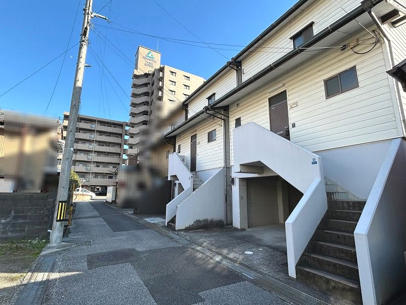 建物外観　西から東撮影