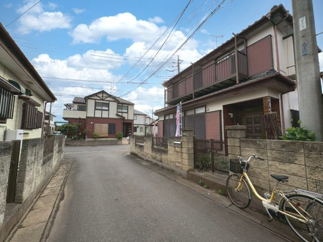 南西角地で陽当り良好！敷地約35坪・ご家族のライフスタイルに合わせた自由設計が可能です。参考プランもご用意しておりますので、建物イメージや資金計画などお気軽にご相談ください。