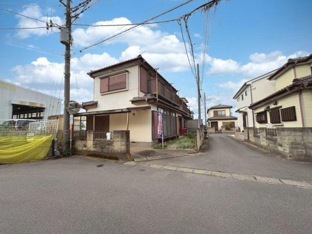 南西角地で陽当り良好！敷地約35坪・ご家族のライフスタイルに合わせた自由設計が可能です。参考プランもご用意しておりますので、建物イメージや資金計画などお気軽にご相談ください。