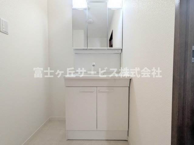 独立洗面台です