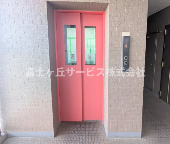エレベーターです