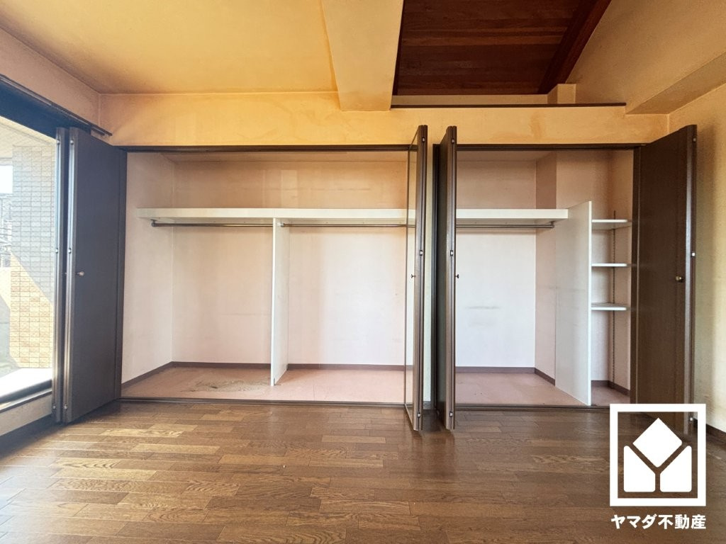 全居室に収納がございますので、お部屋の広さを最大限に活用できます。ウォークインクローゼットや納戸など収納スペースが豊富にあり、住空間を広々お使いいただけます。