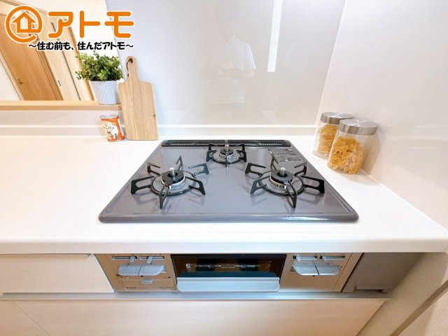 3口コンロは使い勝手がよくお料理も楽しくなりそうです♪