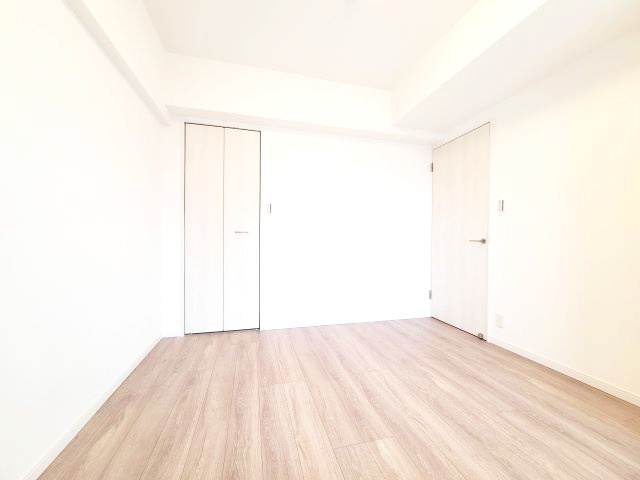 〇家具の配置のし易い室内です。趣味の部屋としても充分な広さを確保しております。