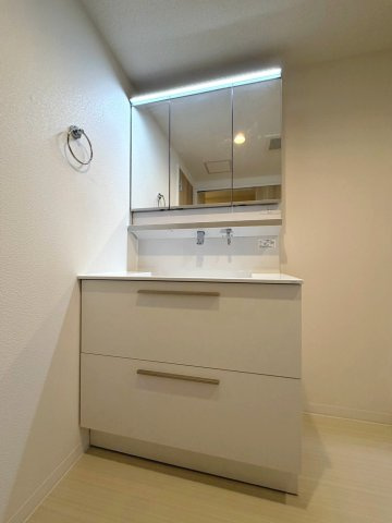 京王堀之内駅前郵便局まで徒歩4分