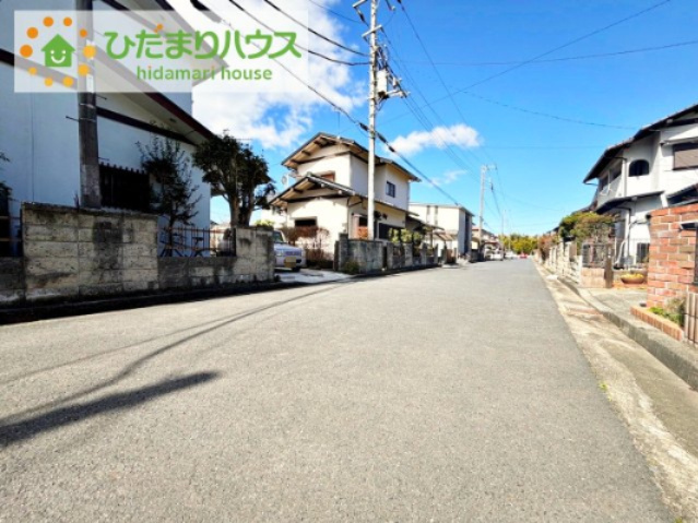 前面道路幅6ｍ☆車の出入りもラクラクできちゃいます(^^♪