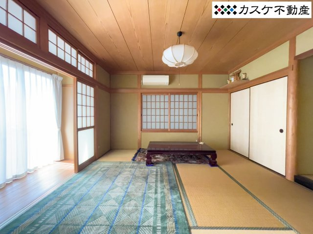 縁側のある和室です。客間としても活用いただけます
