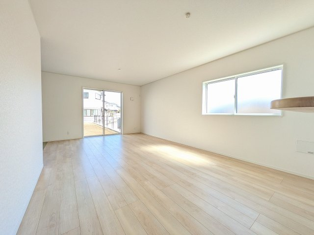 ～18.0帖の明るいLDKで、家族団欒の時間をお過ごしいただけます～